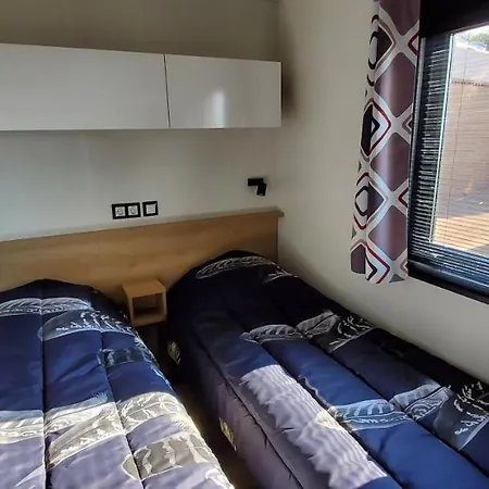 مكان تخييم Mobil-Home Haut De Gamme Les Pieds Dans L'Eau *