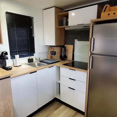 Mobil-Home Haut De Gamme Les Pieds Dans L'Eau Camping
