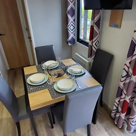 Mobil-Home Haut De Gamme Les Pieds Dans L'Eau Camping *